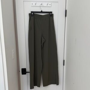 Lululemon Stretch Woven Pants - Size M